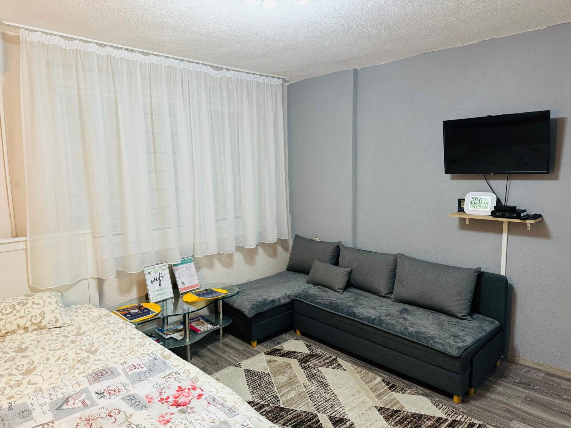 T&N Studio-Center-Free Parking,Ac,Train-Bus Station Szarajevó Kültér fotó